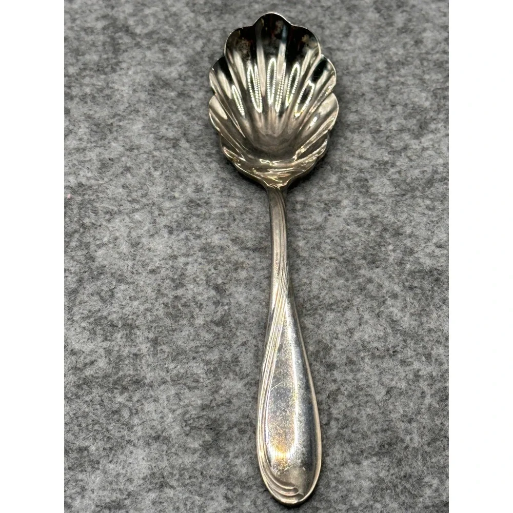 Oneida Silverplate Sugar Shell Spoon Scalloped Bowl Vintage Flatware 6 Inch